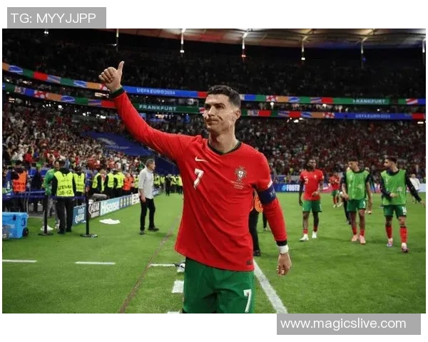 现役33岁足球明星的辉煌历程与未来展望解析